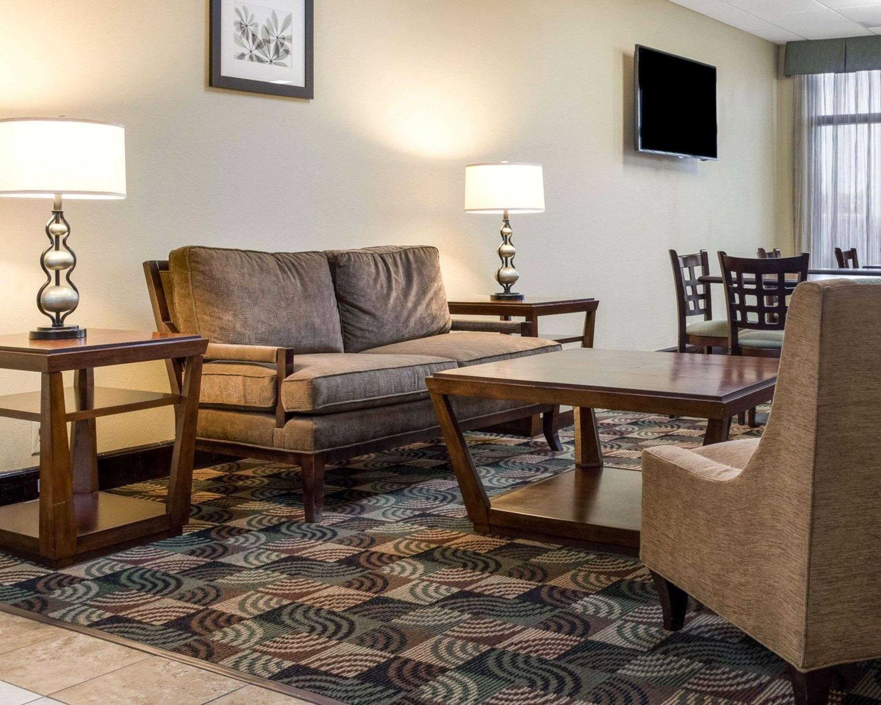 Quality Inn Cleveland Exterior foto